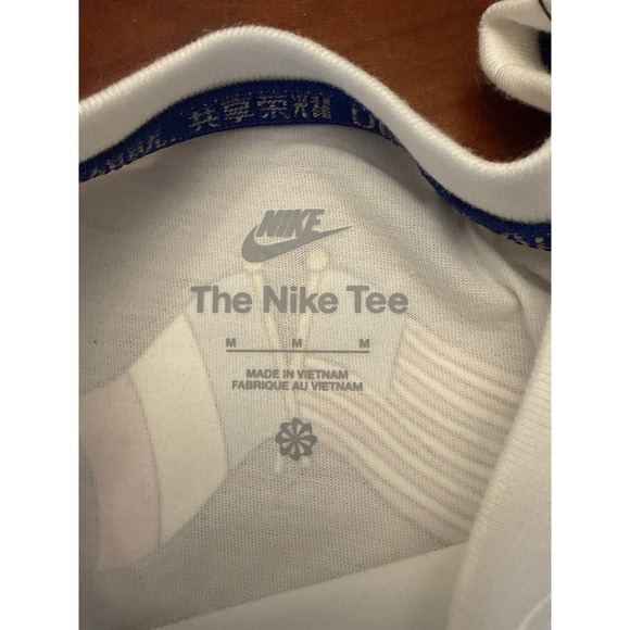 USA Club Nike T-Shirt men's Medium FN0861 100 Olympics team issued eagle NWT - Picture 7 of 10